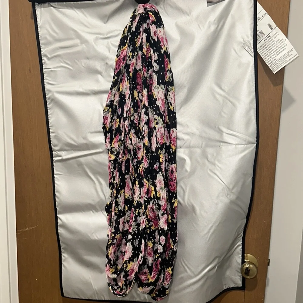 Scarf - Picture 2 of 2
